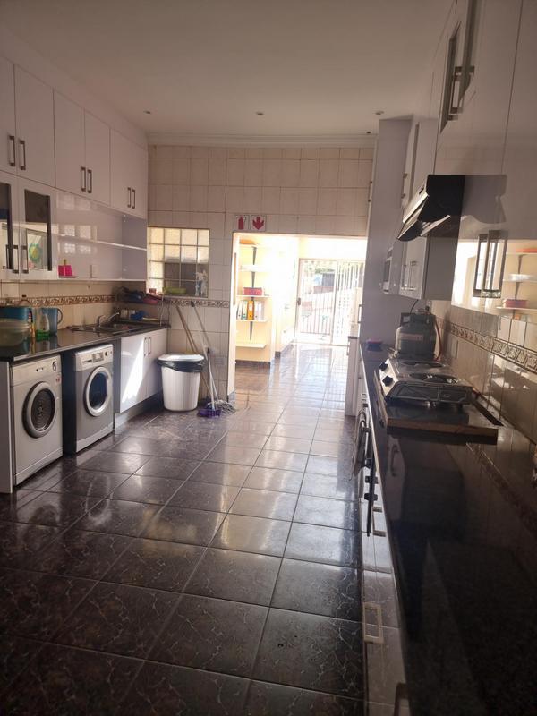 To Let 4 Bedroom Property for Rent in Kensington Gauteng