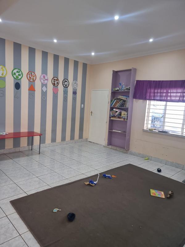 To Let 4 Bedroom Property for Rent in Kensington Gauteng