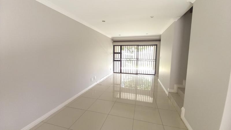 To Let 2 Bedroom Property for Rent in Rivonia Gauteng