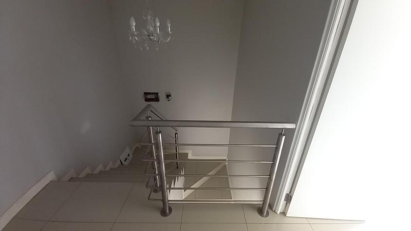 To Let 2 Bedroom Property for Rent in Rivonia Gauteng