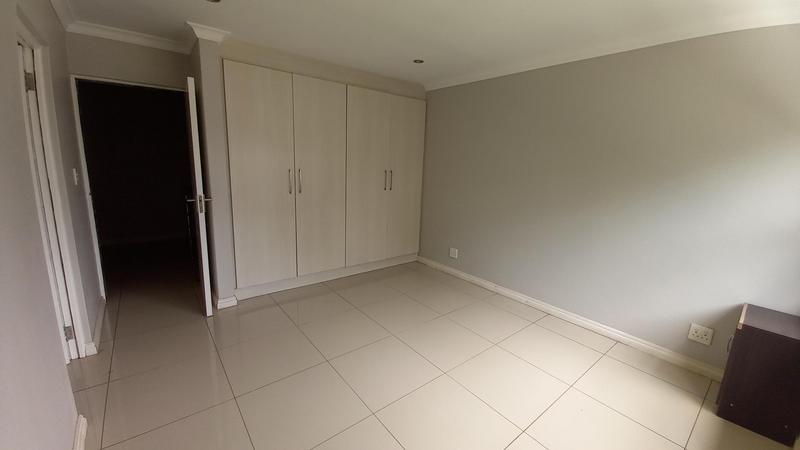 To Let 2 Bedroom Property for Rent in Rivonia Gauteng
