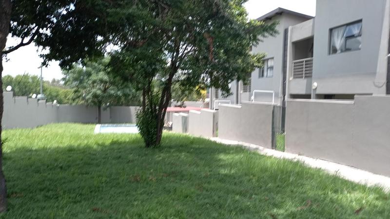 To Let 2 Bedroom Property for Rent in Rivonia Gauteng