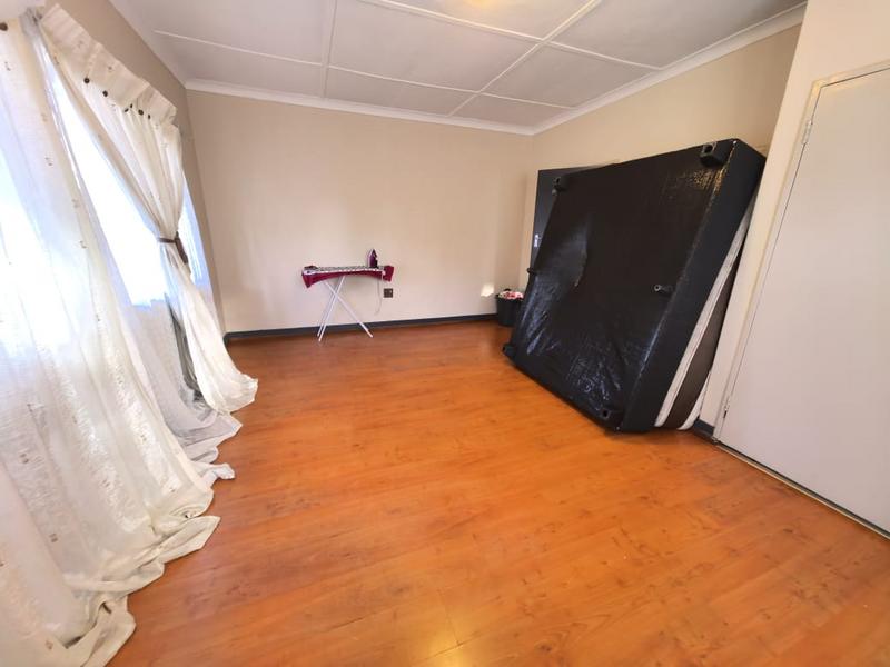 To Let 3 Bedroom Property for Rent in Edenvale Gauteng