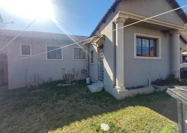 To Let 3 Bedroom Property for Rent in Birch Acres Gauteng