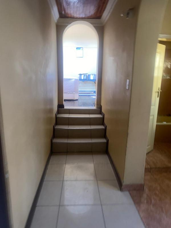 To Let 4 Bedroom Property for Rent in Bezuidenhout Valley Gauteng