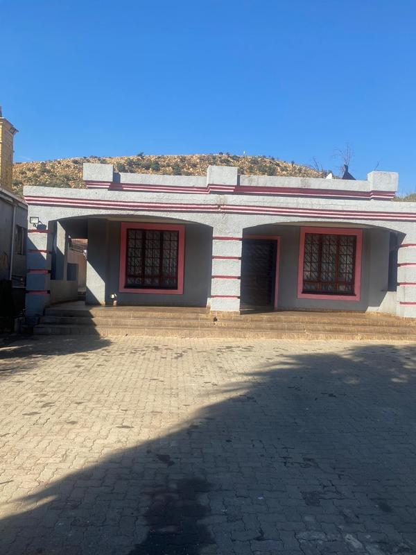 To Let 4 Bedroom Property for Rent in Bezuidenhout Valley Gauteng