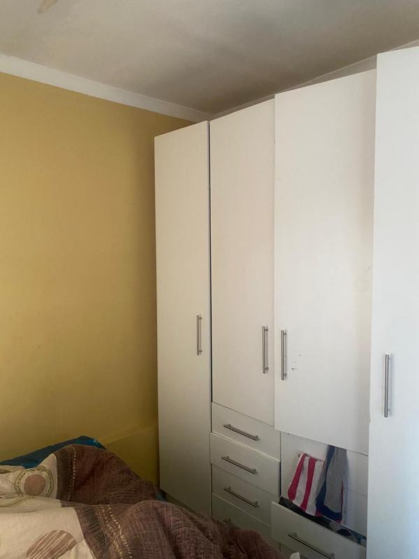 To Let 4 Bedroom Property for Rent in Bezuidenhout Valley Gauteng