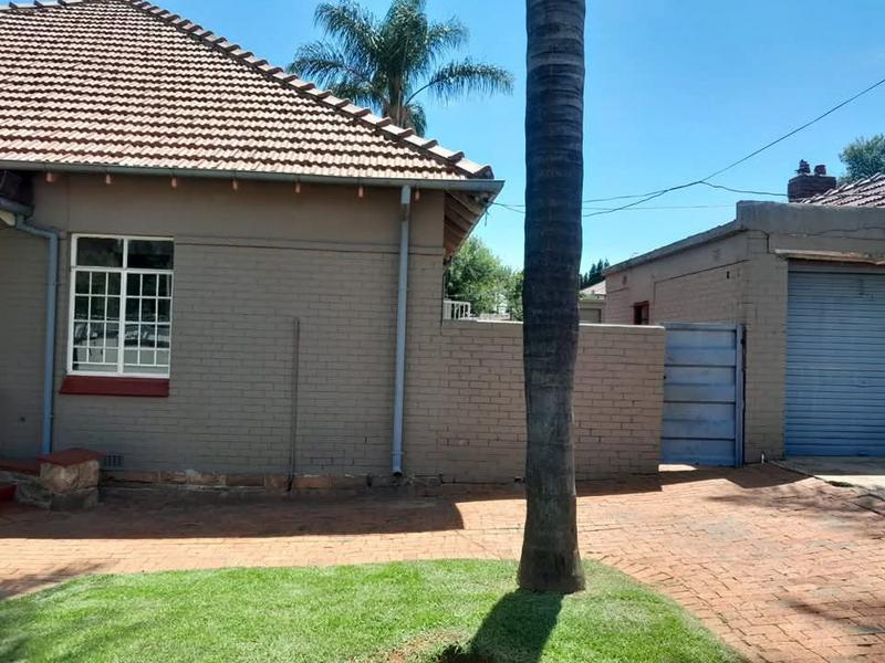 To Let 4 Bedroom Property for Rent in Kensington Gauteng
