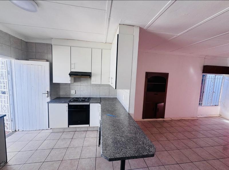 3 Bedroom Property for Sale in Wychwood Gauteng
