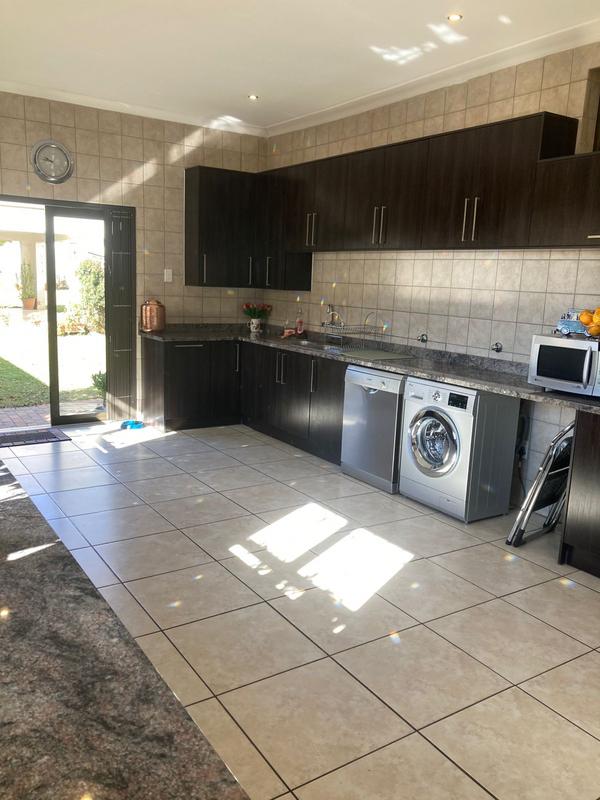 4 Bedroom Property for Sale in Kensington Gauteng