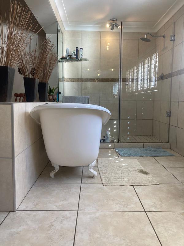 4 Bedroom Property for Sale in Kensington Gauteng