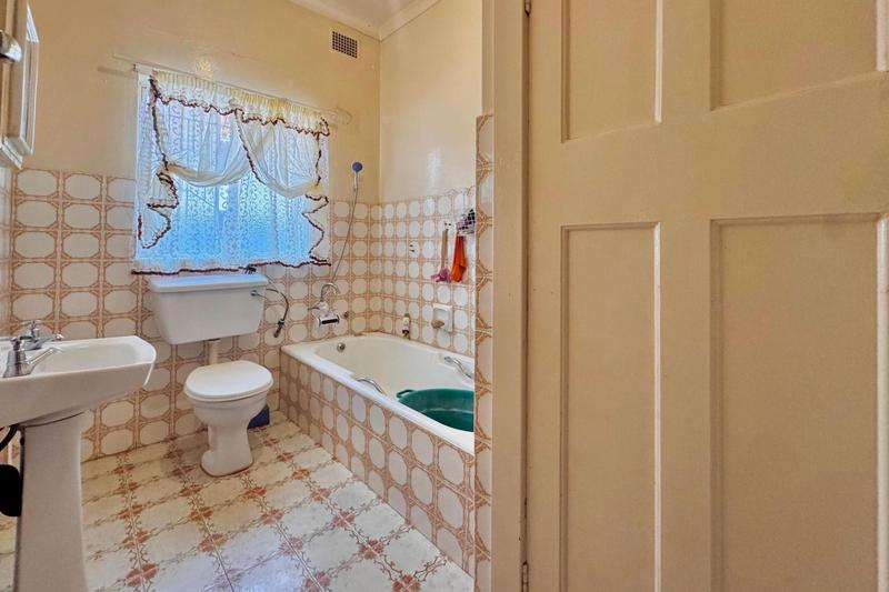 3 Bedroom Property for Sale in Orange Grove Gauteng