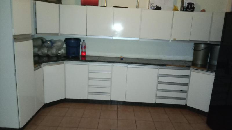 To Let 3 Bedroom Property for Rent in Bezuidenhout Valley Gauteng