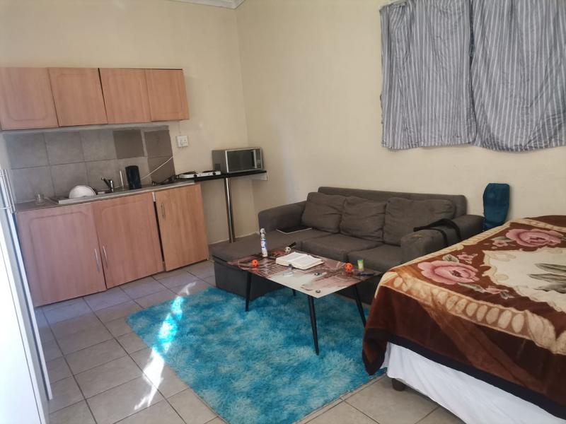 To Let 3 Bedroom Property for Rent in Bezuidenhout Valley Gauteng