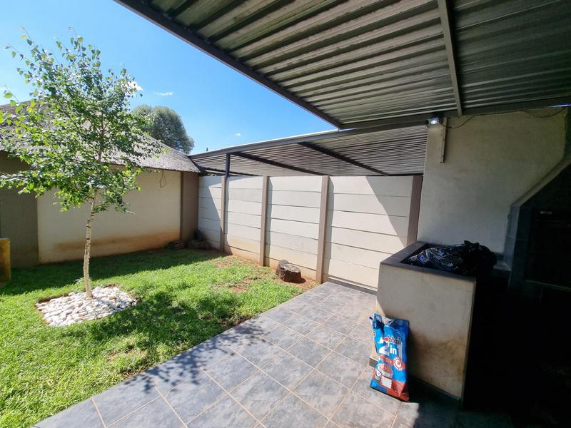 To Let 5 Bedroom Property for Rent in Brenthurst Gauteng