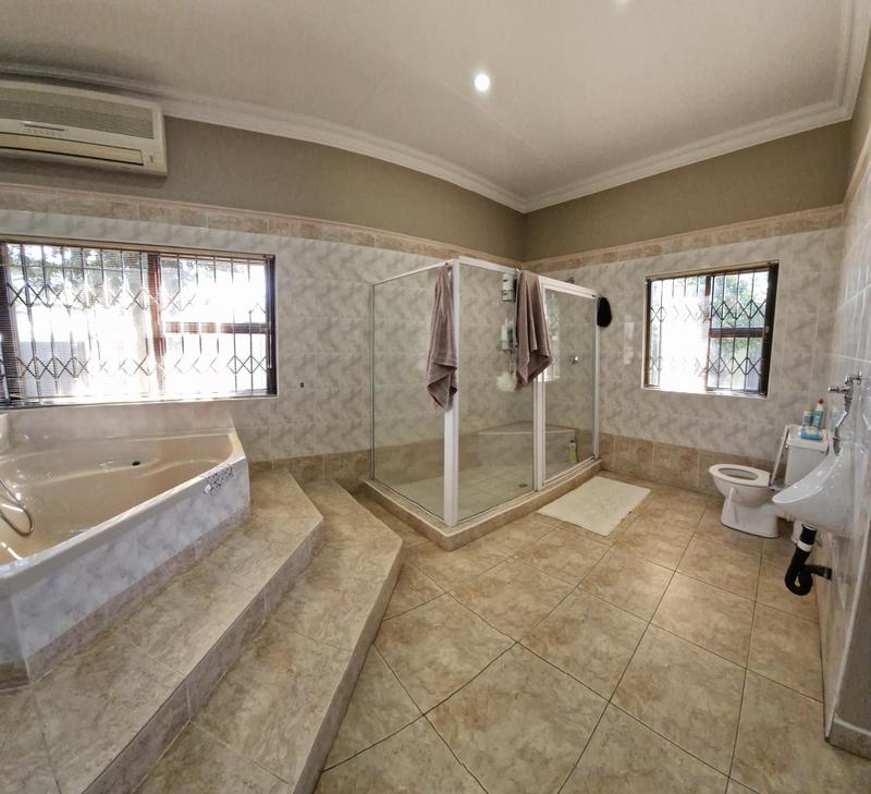 3 Bedroom Property for Sale in Sonneveld Gauteng