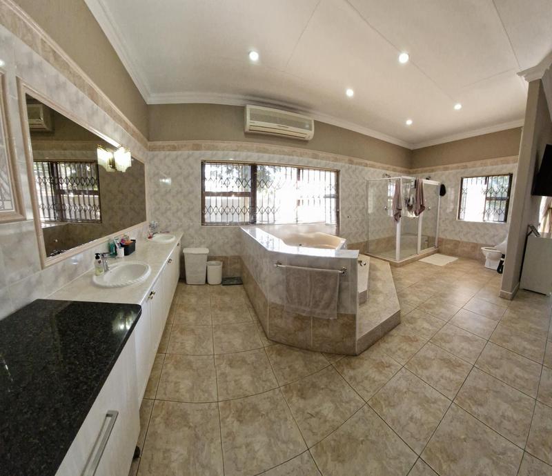 3 Bedroom Property for Sale in Sonneveld Gauteng