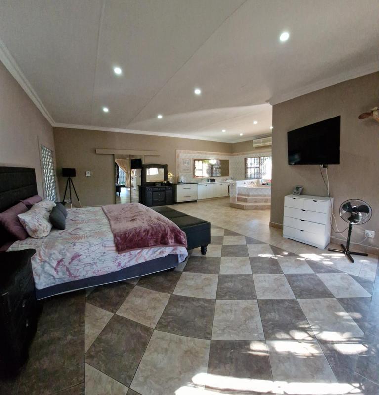 3 Bedroom Property for Sale in Sonneveld Gauteng
