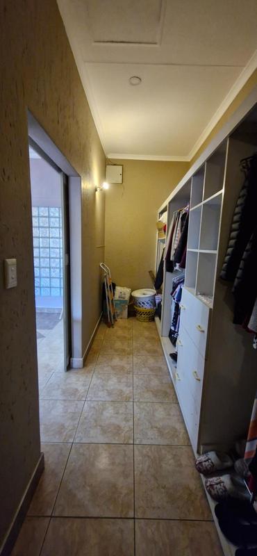 3 Bedroom Property for Sale in Sonneveld Gauteng