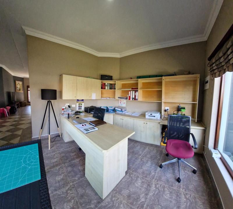 3 Bedroom Property for Sale in Sonneveld Gauteng