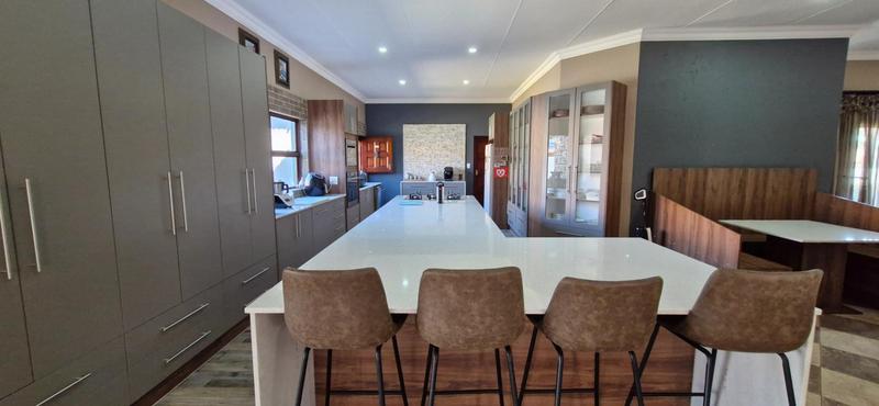 3 Bedroom Property for Sale in Sonneveld Gauteng