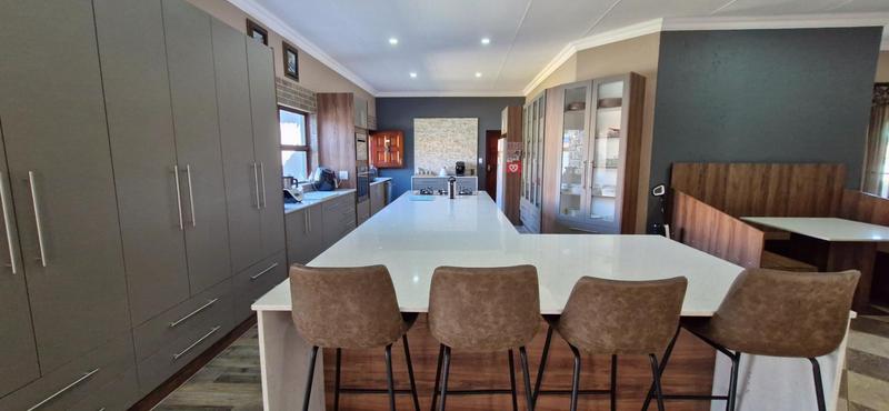 3 Bedroom Property for Sale in Sonneveld Gauteng