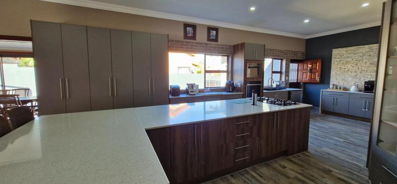 3 Bedroom Property for Sale in Sonneveld Gauteng
