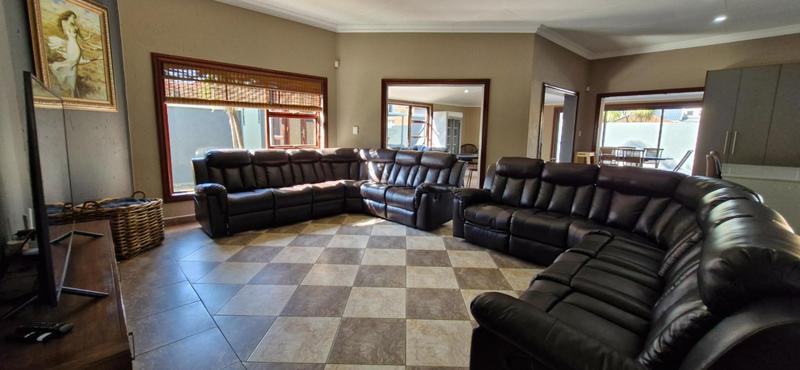 3 Bedroom Property for Sale in Sonneveld Gauteng