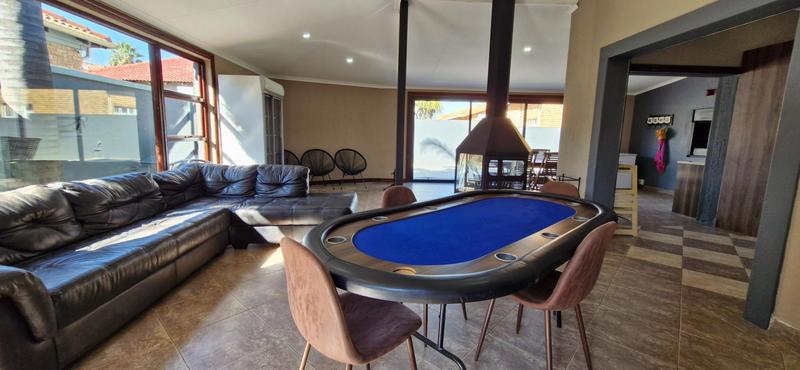 3 Bedroom Property for Sale in Sonneveld Gauteng