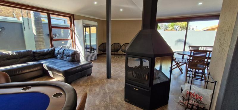 3 Bedroom Property for Sale in Sonneveld Gauteng