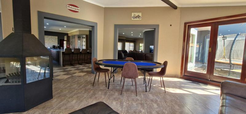 3 Bedroom Property for Sale in Sonneveld Gauteng