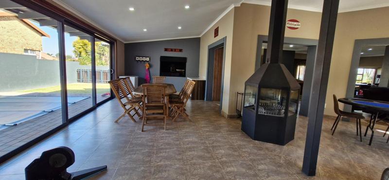 3 Bedroom Property for Sale in Sonneveld Gauteng