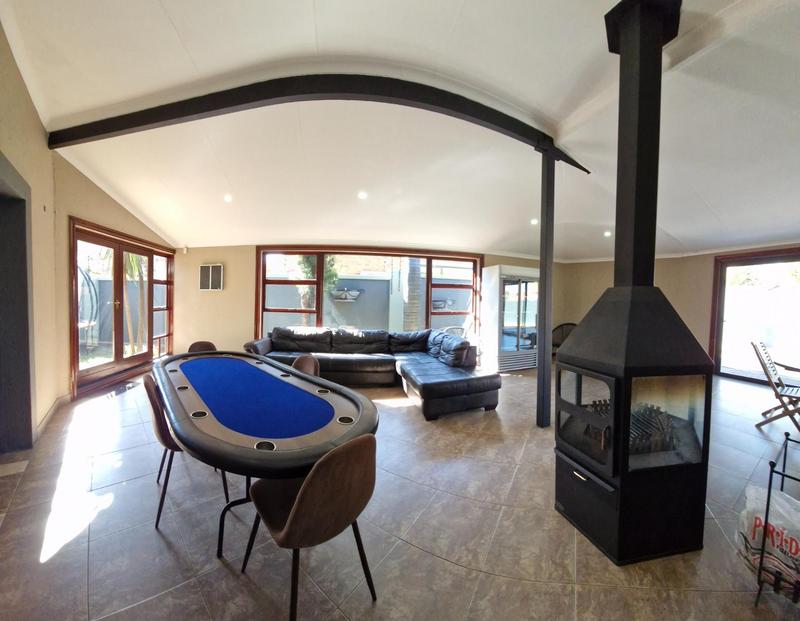 3 Bedroom Property for Sale in Sonneveld Gauteng