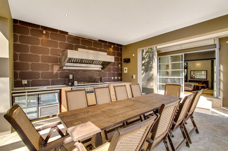 To Let 4 Bedroom Property for Rent in Fourways Gardens Gauteng