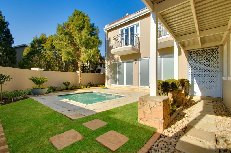 To Let 3 Bedroom Property for Rent in Broadacres Gauteng