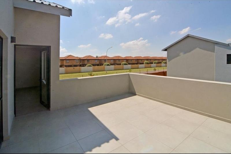 To Let 4 Bedroom Property for Rent in Swallow Hills Lifestyle Estate Gauteng