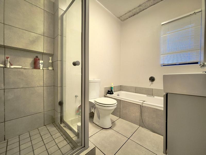 2 Bedroom Property for Sale in Broadacres Gauteng