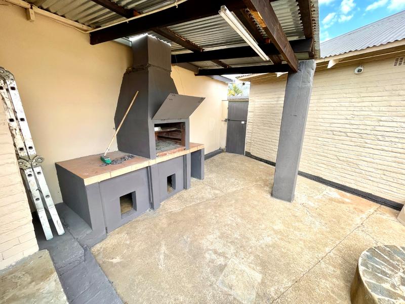 4 Bedroom Property for Sale in Krugersdorp North Gauteng