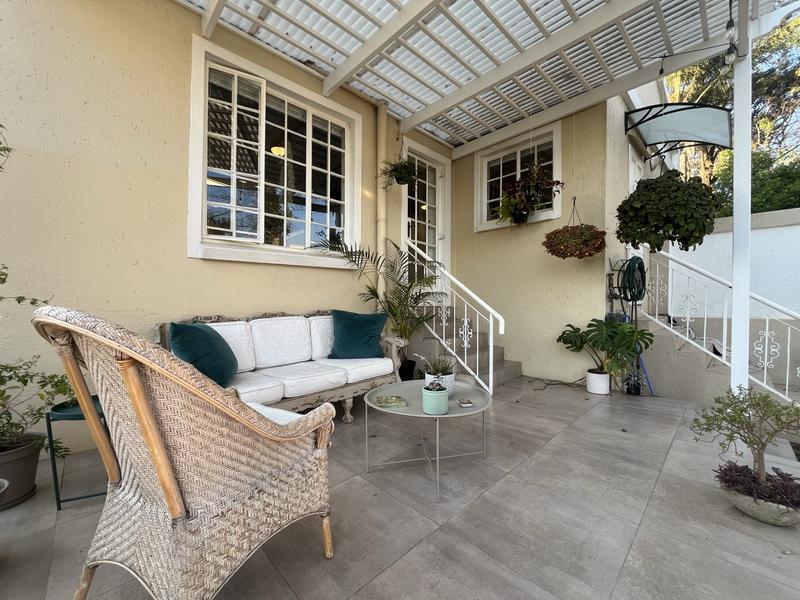 To Let 2 Bedroom Property for Rent in Waterkloof Ridge Gauteng