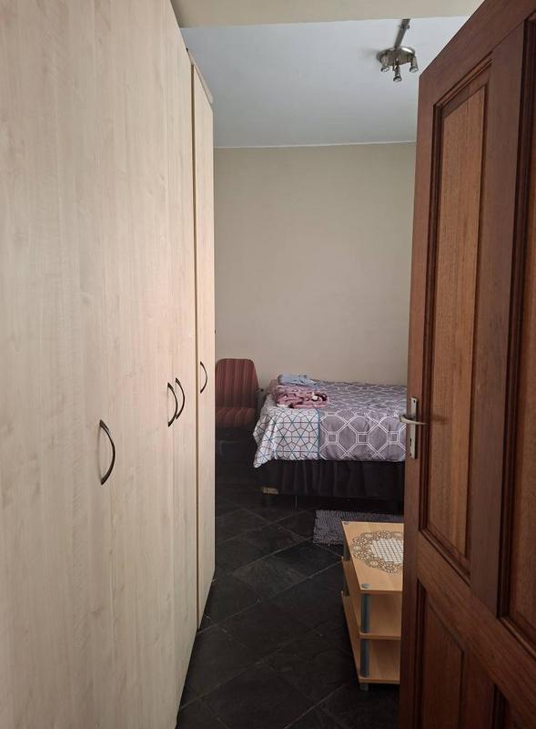 2 Bedroom Property for Sale in Johannesburg Gauteng