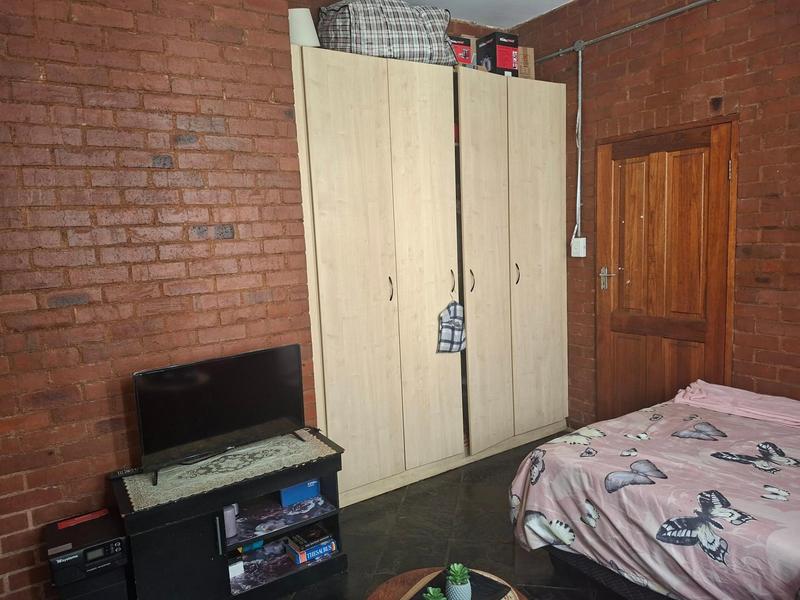 2 Bedroom Property for Sale in Johannesburg Gauteng