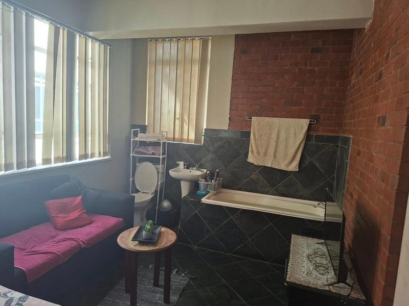 2 Bedroom Property for Sale in Johannesburg Gauteng