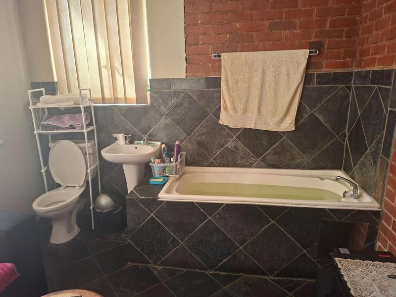 2 Bedroom Property for Sale in Johannesburg Gauteng