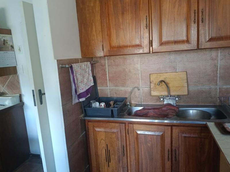 To Let 3 Bedroom Property for Rent in Greenhills Gauteng
