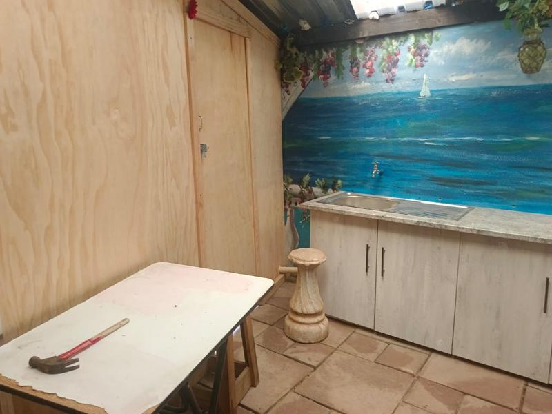 To Let 3 Bedroom Property for Rent in Greenhills Gauteng