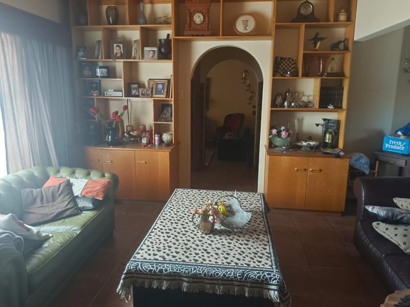 To Let 3 Bedroom Property for Rent in Greenhills Gauteng