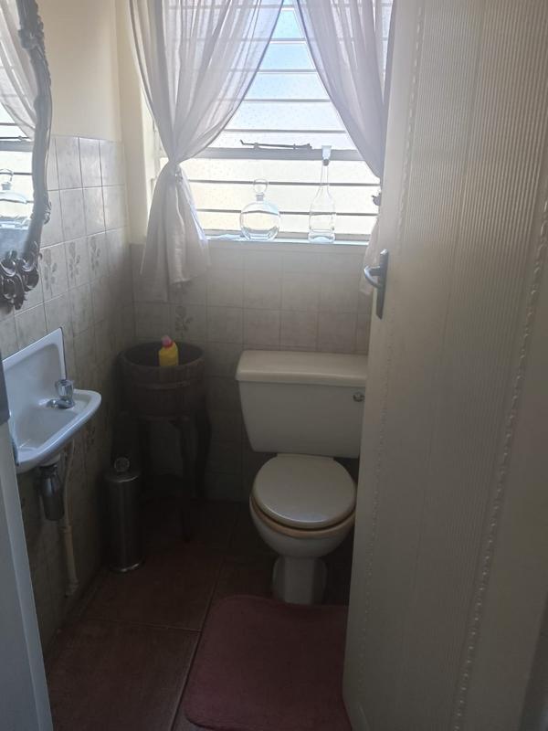 To Let 3 Bedroom Property for Rent in Greenhills Gauteng