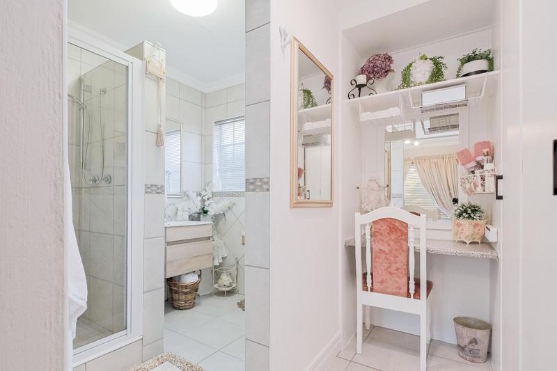 3 Bedroom Property for Sale in Wierdaglen Estate Gauteng