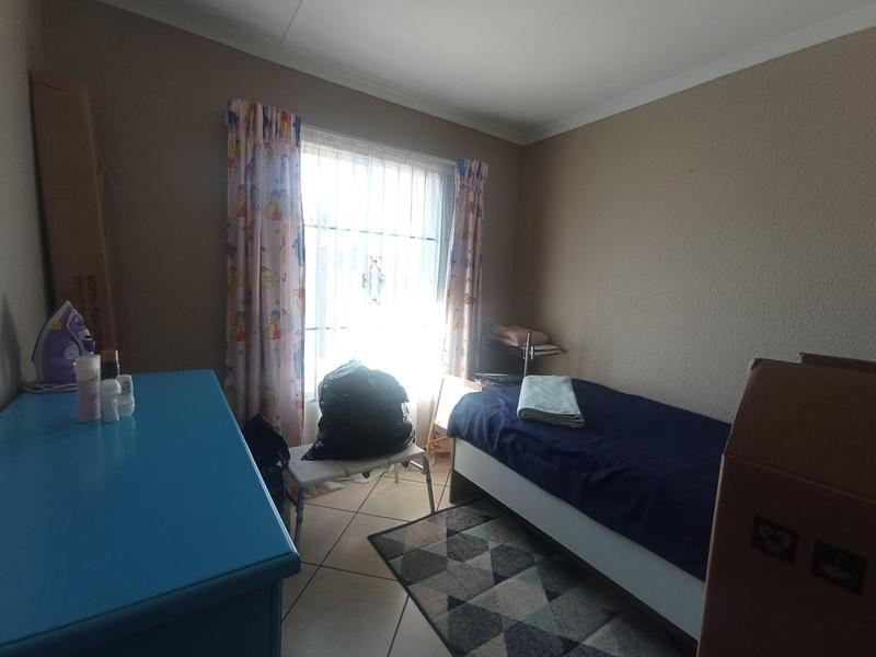 To Let 3 Bedroom Property for Rent in Ormonde Gauteng