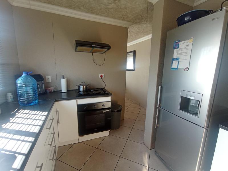 To Let 3 Bedroom Property for Rent in Ormonde Gauteng